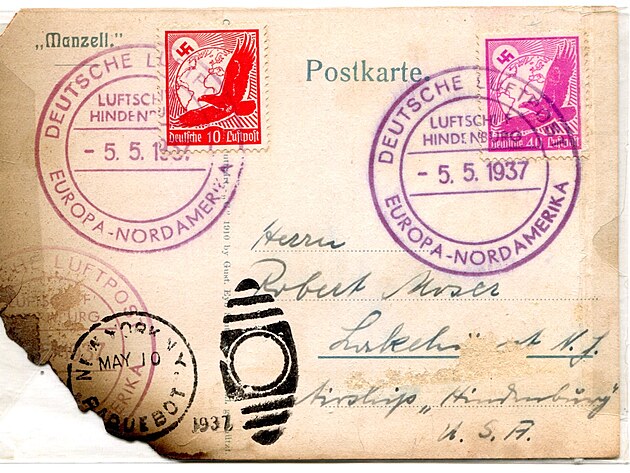 Hindenburg: sv�dek ohniv� zk�zy v oblac�ch. Oho�el� pohlednice p�e�ila tragick�...