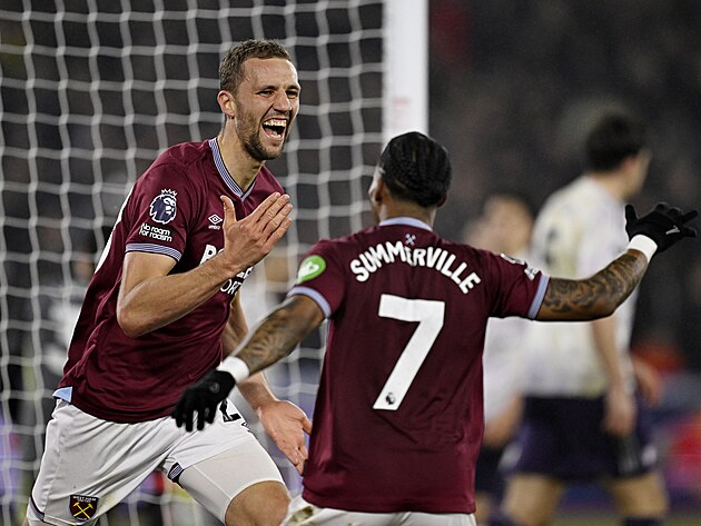 G�l proti Manchesteru United si Tom� Sou�ek (West Ham) po��dn� u��val.