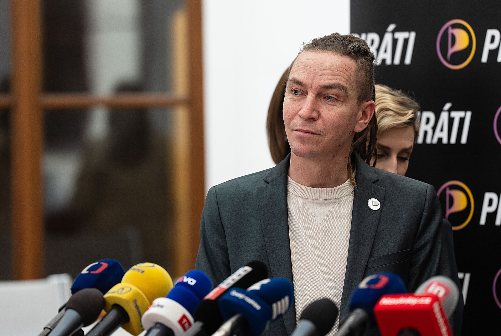 Neziskovky a ex-úředníci ministerstva mají trable kvůli dotacím. Pomsta, míní Bartoš