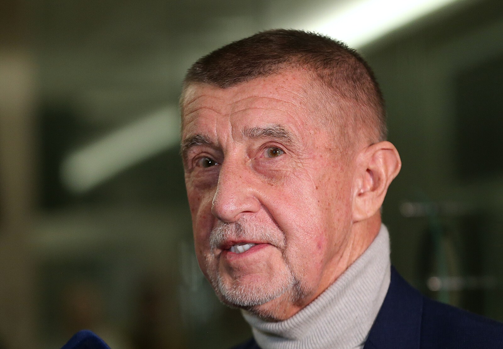 Brusel píše do Prahy. Chce vědět, jak Česko brání Babišovu střetu zájmů