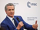 Kalifornský guvernér Gavin Newsom na Mnichovské bezpe�nostní konferenci (13....