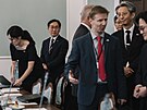 Tisková konference po jednání vlády k dal�ím krok�m v p�íprav� nových blok�...