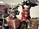 Krámek s �ertovnými p�edm�ty, suvenýry a maskami má skv�lé umíst�ní v samotném...