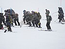 Ly�a�ské st�edisko Stelvio, Bormio. Sn�ení a mlha p�ed slalomem mu��. (16....