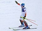 Andrej Drukarov z Litvy po svém druhém kole v mu�ském slalomu. (16. února 2026)