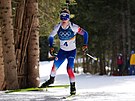 Tomá� Mikyska v akci b�hem sprintu mu�� na 10 km. (13. února 2026)