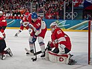 Filip Chlapík (14) b�hem zápasu se �výcarskem (15. února 2026)