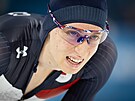 Rychlobrusla� Metod�j Jílek po vít�zném olympijském závod� na 10 000 metr� (13....