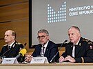 Generální �editel Hasi�ského záchranného sboru Vladimír Vl�ek (vpravo),...