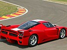 Ferrari FXX ukázalo cestu ostatním výrobc�m hypersport�.