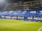 Prezentace olomouckých fanou�k� v utkání play off Konferen�ní ligy.