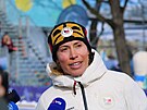 Snowboardistka a st�íbrná medailistka Eva Adamczyková p�ijela v úterý nav�tívit...
