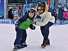 Snowboardistka a st�íbrná medailistka Eva Adamczyková p�ijela v úterý nav�tívit...