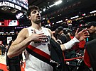 Deni Avdija (8) po vít�zství Portland Trail Blazers