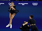 Rebecca Ghilardiová a Filippo Ambrosini z Itálie vystupují b�hem volné jízdy....