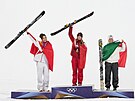 Zleva st�íbrná medailistka Eileen Guová z �íny, zlatá medailistka Megan...