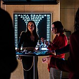 Ve�er pln� chut�, v�n� a hudby