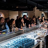 Ve�er pln� chut�, v�n� a hudby