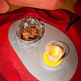 Ve�er pln� chut�, v�n� a hudby