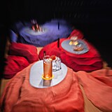 Ve�er pln� chut�, v�n� a hudby