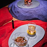 Ve�er pln� chut�, v�n� a hudby