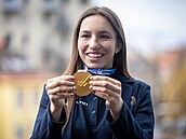 Olympijská vít�zka Zuzana Mad�rová na Krajském ú�adu Libereckého kraje. (12....