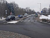 P�echod u kruhového objezdu pod nemocnicí v �eské Líp�, kde auto srazilo dívku....