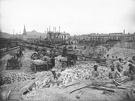 Komisi pro výstavbu vedl od roku 1926 Alexej Rykov, který se rozhodl zvelebit...
