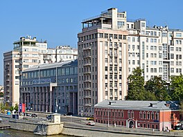 Kde za�ít? Snad u data 11. b�ezna 1918, kdy se bol�evická vláda v �ele s...
