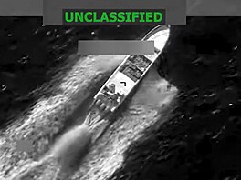 Americká armáda ve východním Pacifiku zaúto�ila na dal�í lo� a zabila p�i tom...