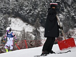 Ne��astný Atle Lie McGrath na svahu t�ko skrýval zklamání. U sjezdovky nechal...