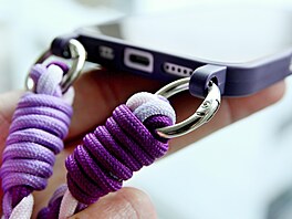 Ochranné pouzdro pro iPhone 17 z AliExpressu