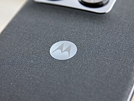 Motorola Signature