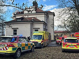 V areálu psychiatrické nemocnice v pra�ských Bohnicích ho�elo. (18. února 2026)