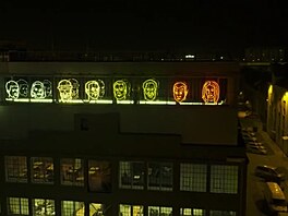 Filmová kriti�ka iDNES.cz Mirka Spá�ilová ve své recenzi zmínila, �e komedie...