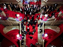 Cena vstupenek na Ples ve víde�ské Ope�e za�íná na 410 eurech (tém�� 10 000...