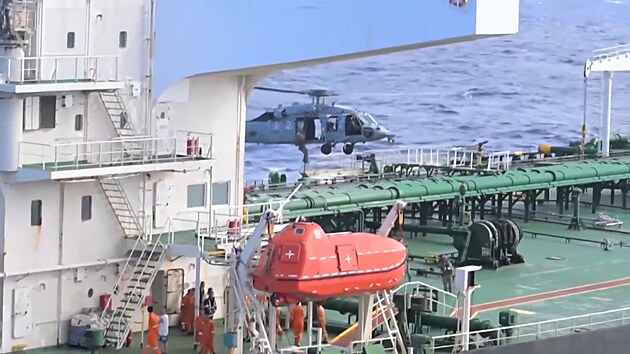 Americké síly po pronásledování z Karibiku zadr�eli tanker v Indickém oceánu