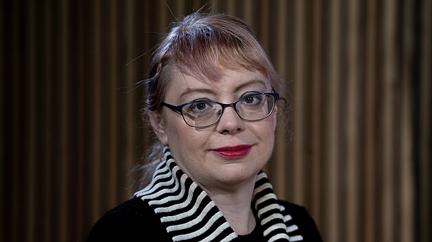 �vihl�kov�: Odliv 600 miliard ro�n� z n�s d�l� poddan� Z�padu. A nikdo nic ned�l�