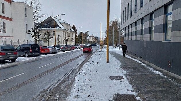 Krom� hlubok�ch v�kop� pro novou kanalizaci a vodovod dostane t��da Legion��� i zcela nov� povrch.