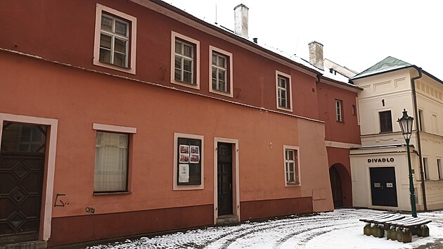 Litom��ice koup� ��st b�val�ho hotelu Salva Guarda v centru. Z�skaj� t�m i n�kter� prostory divadla. (�nor 2026)