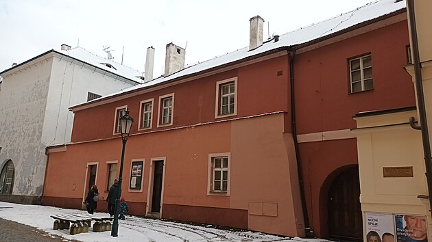 Litom��ice koup� ��st b�val�ho hotelu Salva Guarda v centru. Z�skaj� t�m i n�kter� prostory divadla. (�nor 2026)