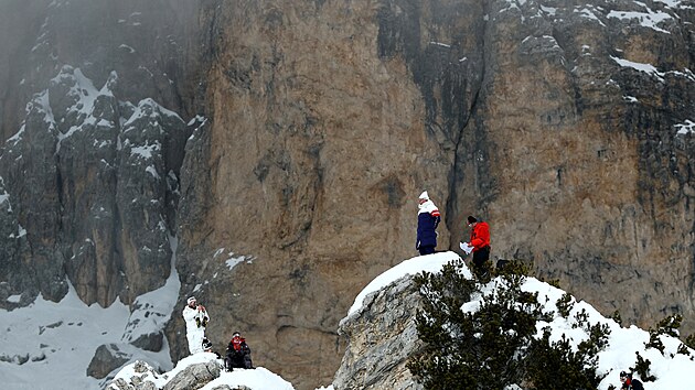 Pohled na sjezdovku Olimpia delle Tofane v Cortin� d�Ampezzo, kde o medaile...