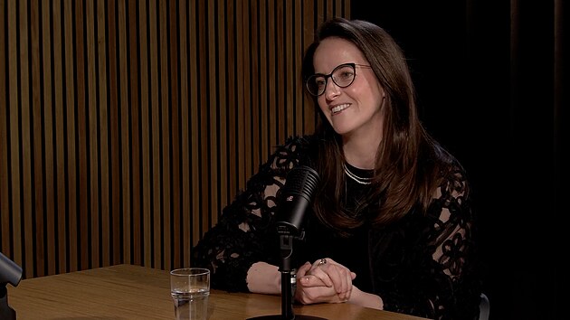 NA KAFI: P�epln�n� russian lips u� na�t�st� ustupuj�, ��k� o trendech v plastice l�ka�ka