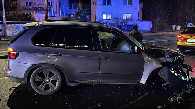 Zni�en� osobn� vozidlo po nehod� v Mod�anech. (13. �nora 2026)