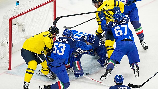 Hokejový zápas mezi �védskem a Itálií na olympijských hrách. (11. února 2026)
