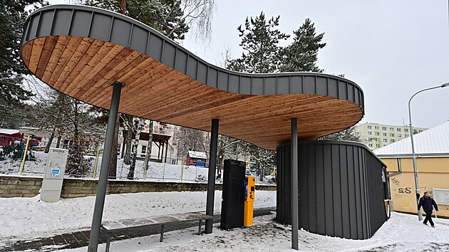 Informa�n� panel na kone�n� autobusu v brn�nsk�m Jundrov� je mimo provoz kv�li z�vad� na elektronice. (�nor 2026)