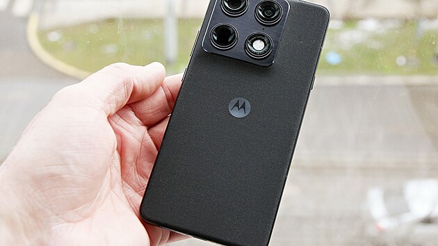 Motorola Signature