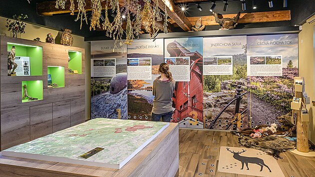 V roce 2023 otev�ely Vojensk� lesy a statky v Obecnici n�v�t�vnick� st�edisko, vyu��vaj�c� nejmodern�j�� informa�n� technologie.