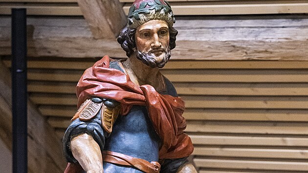 Barokn� socha Pil�ta Pontsk�ho se po 17 letech vr�t� do ��mova. Polychromovanou d�evo�ezbu z p�elomu 17. a 18. stolet�, kterou zlod�ji ukradli z ��movsk� pa�ijov� cesty v kv�tnu 2009, se poda�ilo vyp�trat ve spolupr�ci se �pan�lskou polici� na auk�n�m port�lu. Socha je v dobr�m stavu a z�ejm� ji n�kdo restauroval.