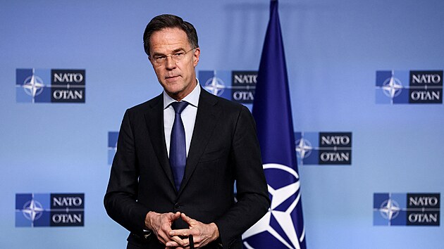 Gener�ln� tajemn�k Severoatlantick� aliance Mark Rutte na setk�n� ministr� obrany NATO v Bruselu (12. �nora 2026)